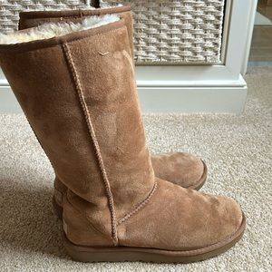 Ugg boots, Size 8, Used but in good condition